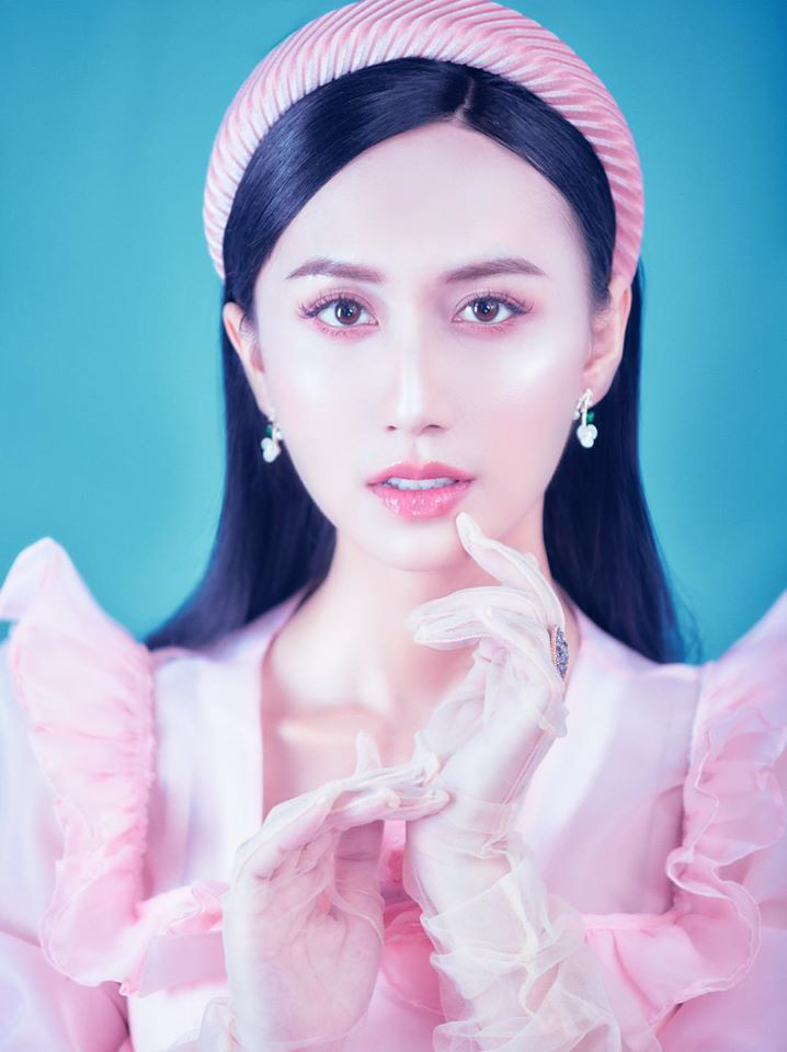 Lynk Lee đọ sắc chẳng thua chị kém em bên Khánh Thi - MC Phí Linh: Visual rạng rỡ, quyến rũ miễn bàn! - Ảnh 8. Lynk Lee đọ sắc chẳng thua chị kém em bên Khánh Thi - MC Phí Linh: Visual rạng rỡ, quyến rũ miễn bàn! - Ảnh 8.