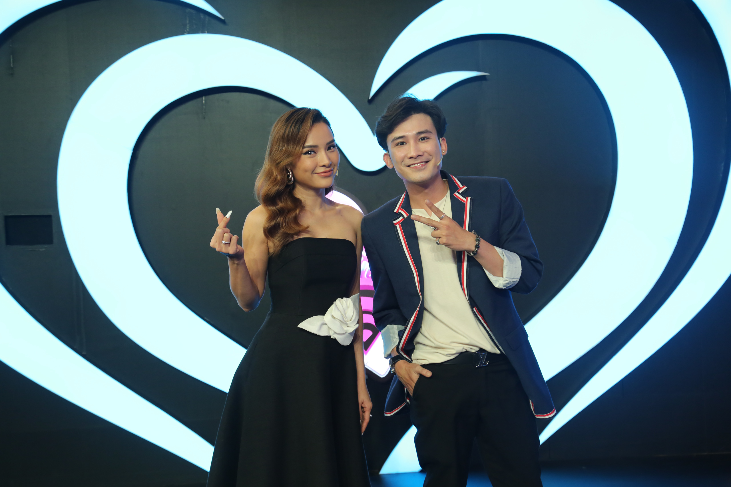 Phương Trinh Jolie né tránh nhắc đến người tình tin đồn Lý Bình, khẳng định khi nào cưới sẽ báo - Ảnh 1. Phương Trinh Jolie né tránh nhắc đến người tình tin đồn Lý Bình, khẳng định khi nào cưới sẽ báo - Ảnh 1.